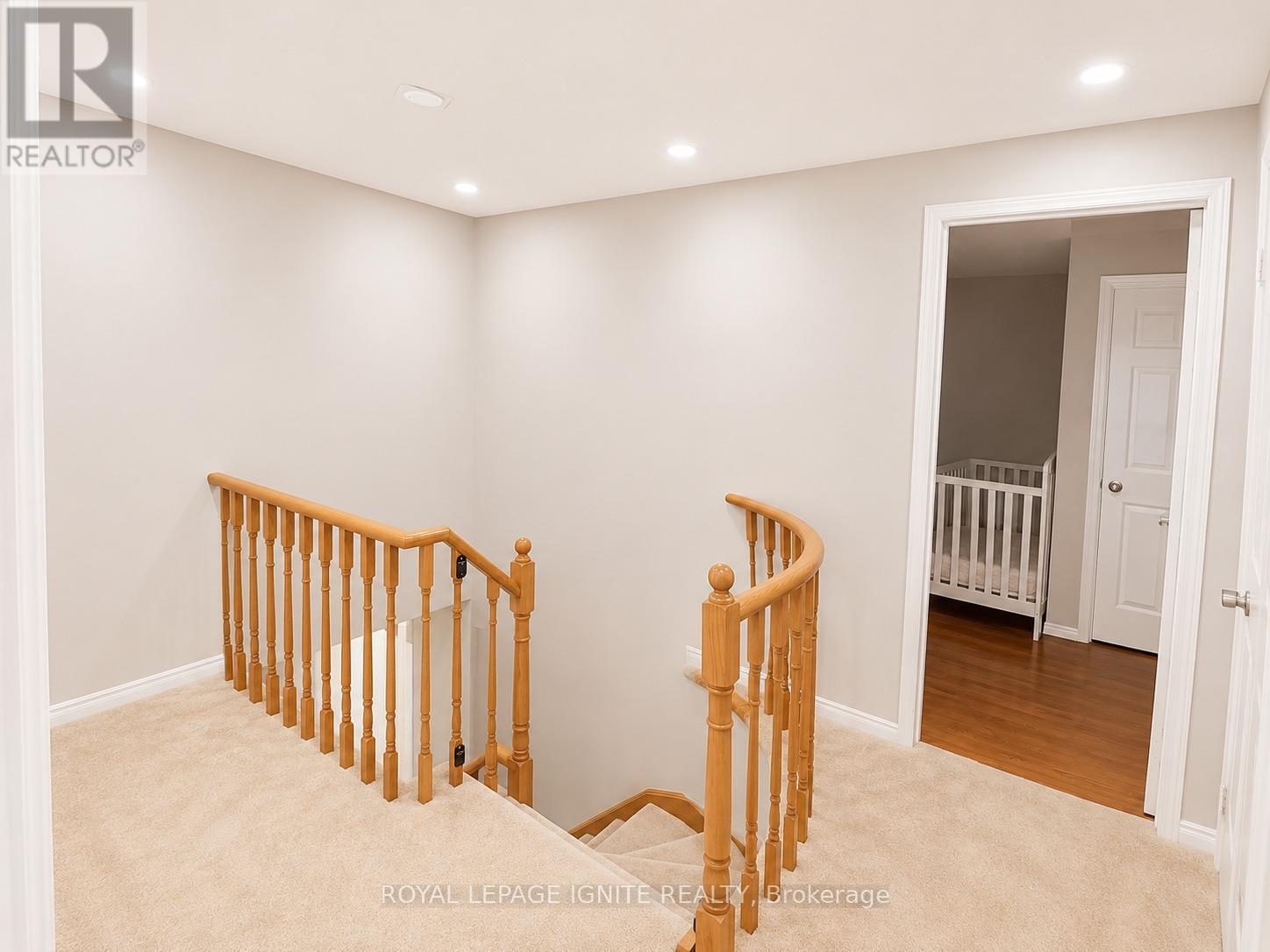 21 HALFMOON SQUARE - 9