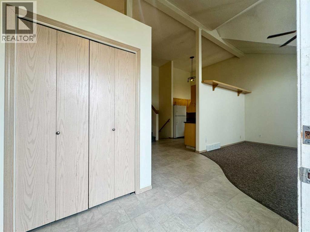 82 Harvard Crescent W - 3