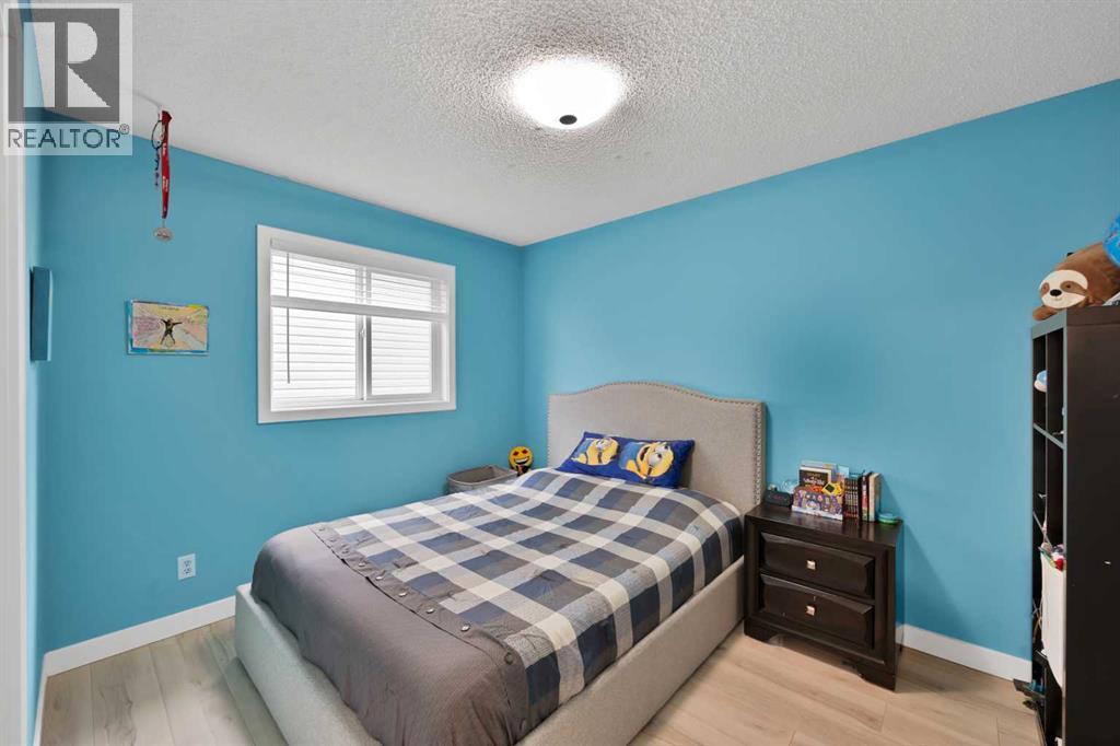 147 Harvest Oak Crescent NE - 10