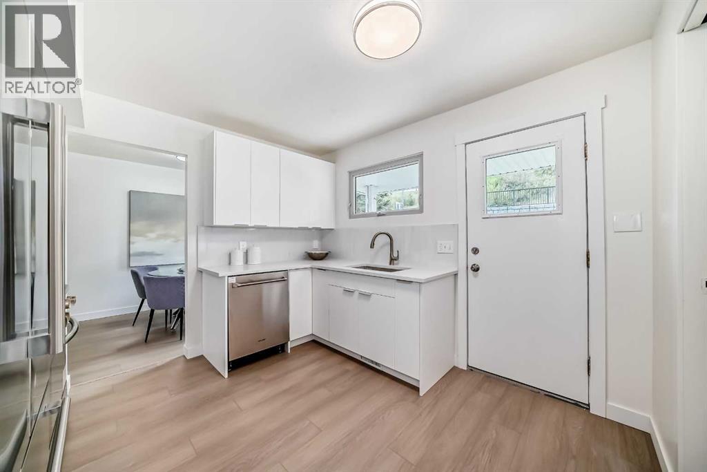 619 Merrill Drive NE - 11
