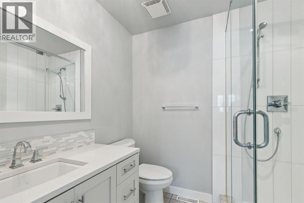 22 Glamis Gardens SW - 24
