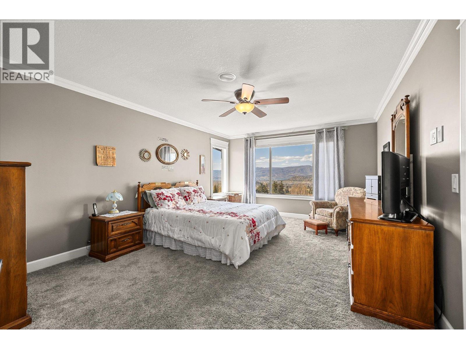  1018 Hume Avenue, Kelowna