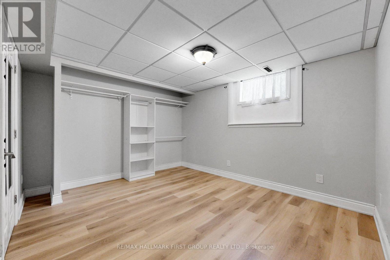 117 BELL DRIVE - 33