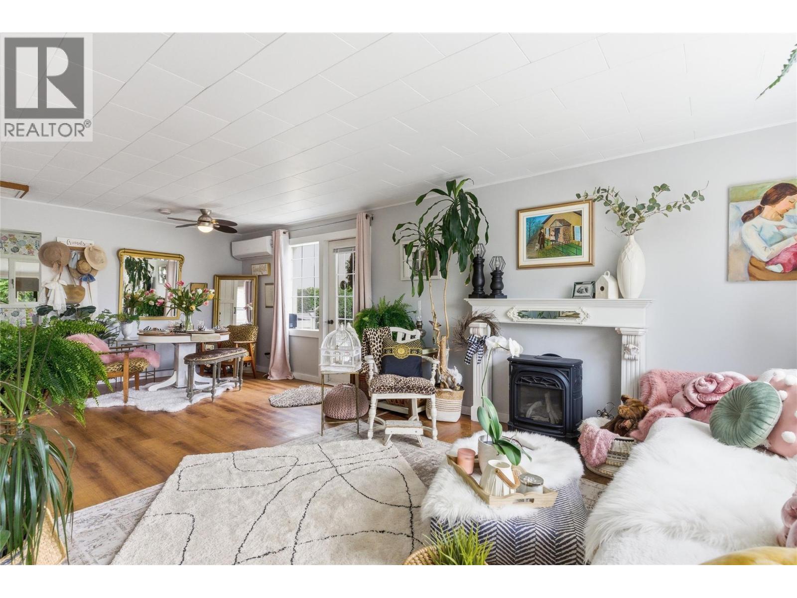 352 5TH Street - 10