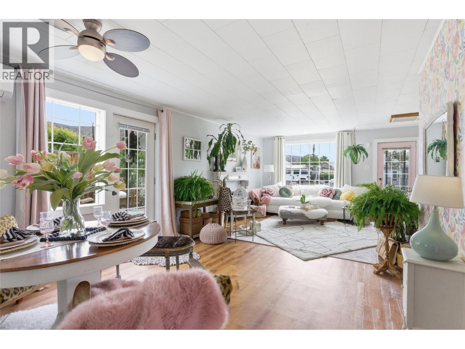 352 5TH Street - 13