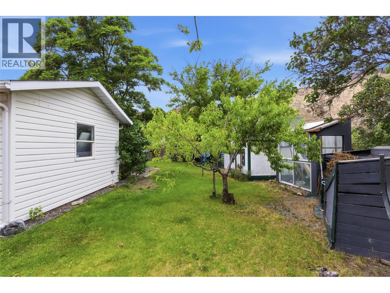 352 5TH Street - 26