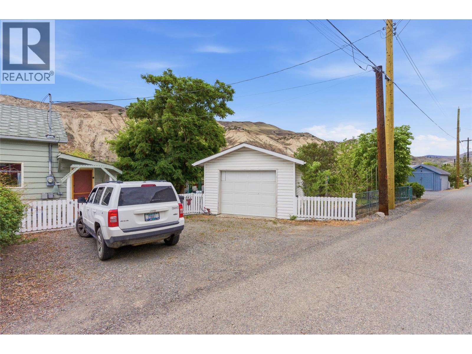 352 5TH Street - 28