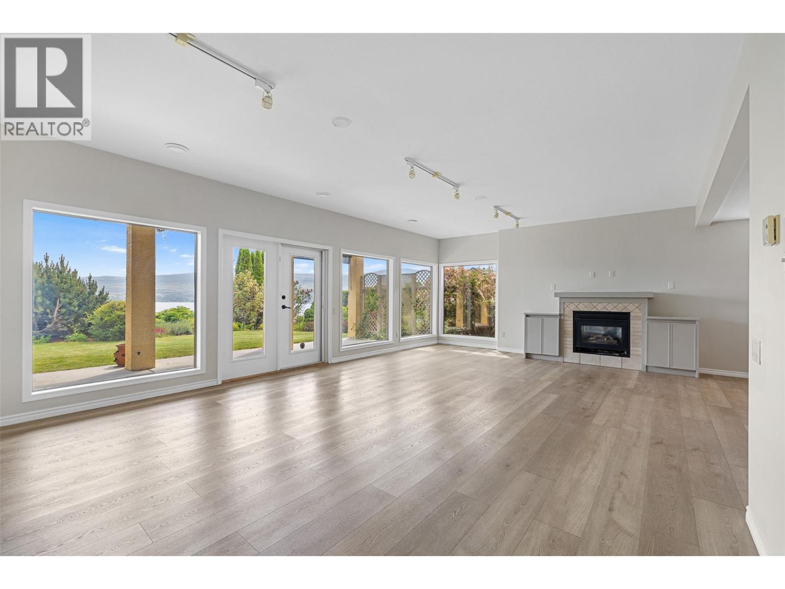 3617 Gala View Drive - 26