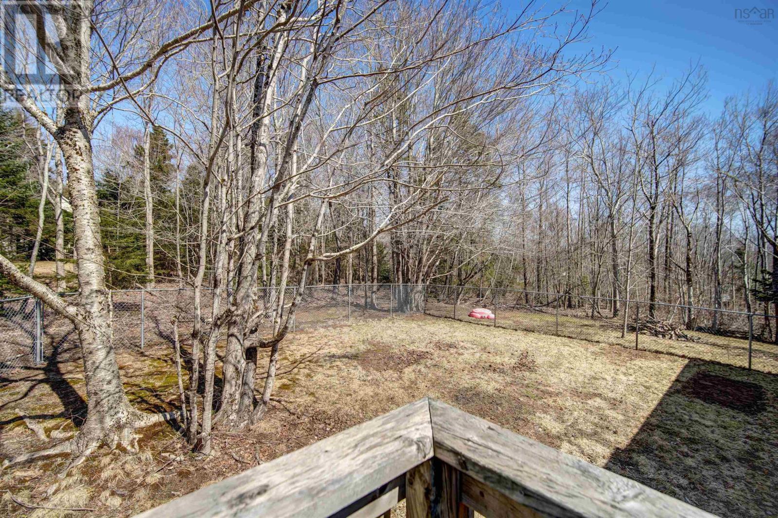 100 Tamarack Drive - 42