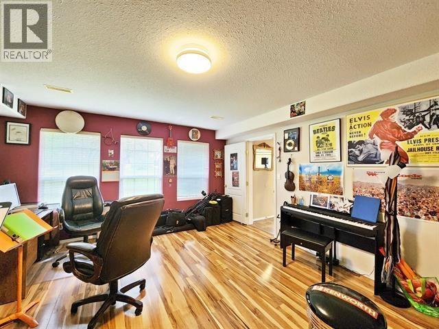 190 REDDEN ROAD - 13