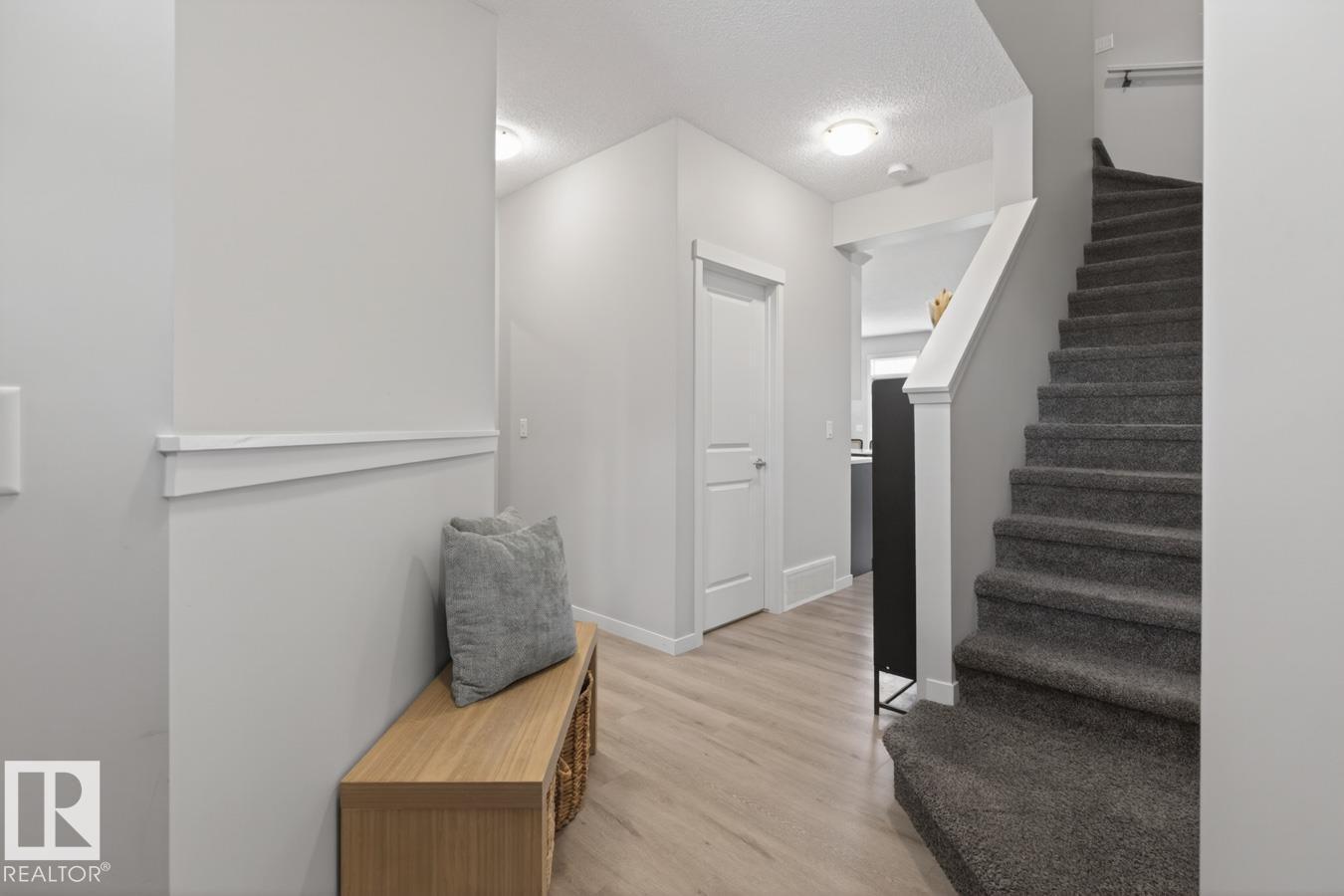 17032 64 ST NW - 6