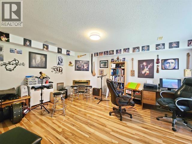190 REDDEN ROAD - 14
