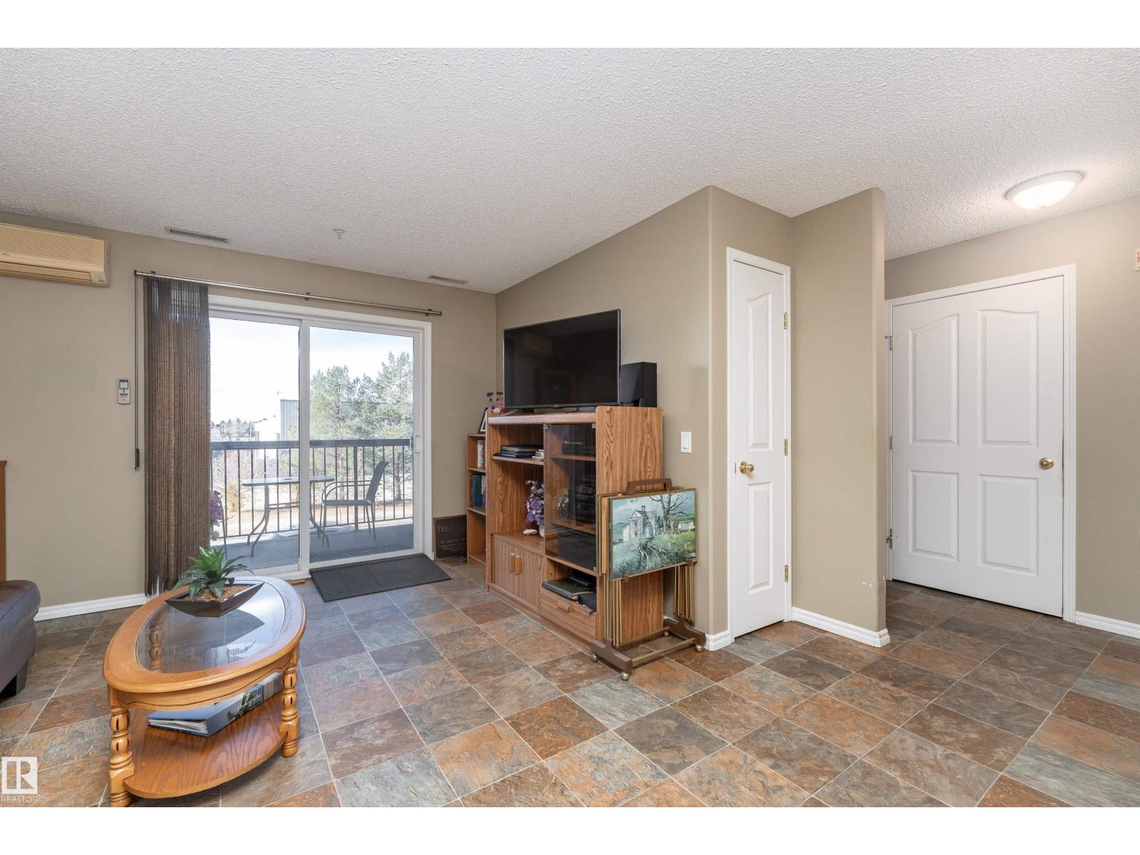 #221 16303 95 ST NW - 14