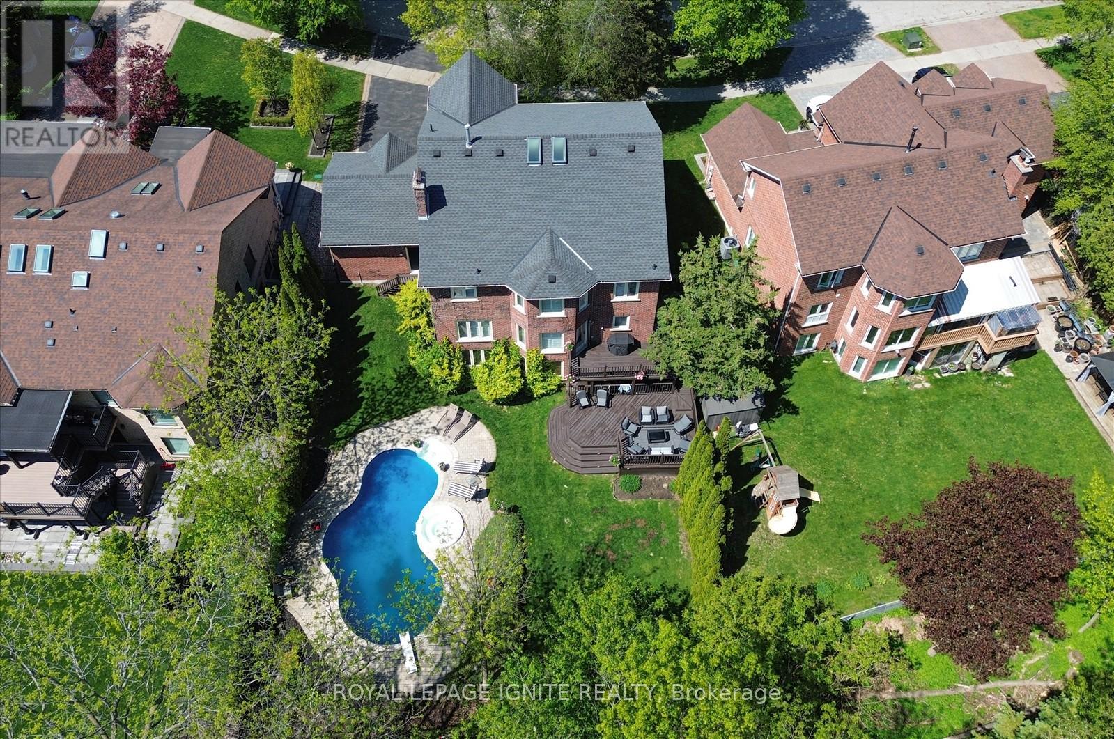 885 BAYLAWN DRIVE - 49
