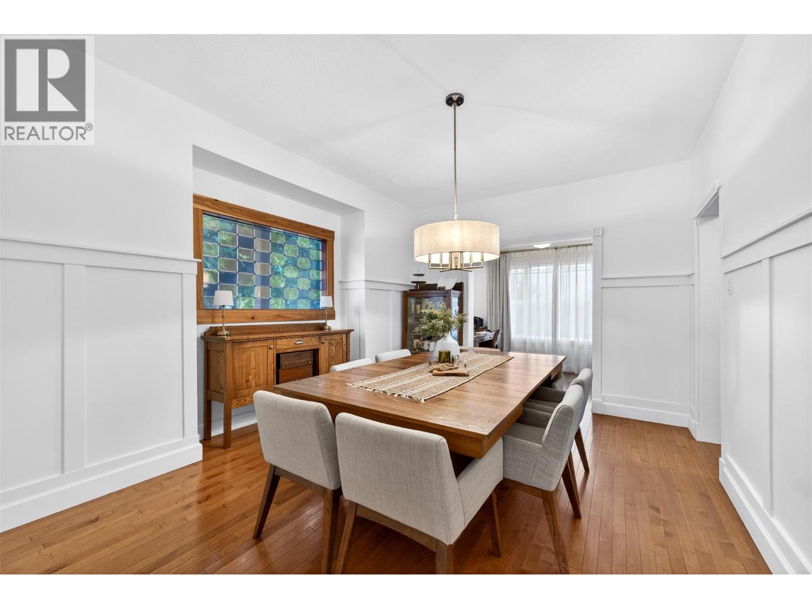 230 Shuswap Street SE - 13