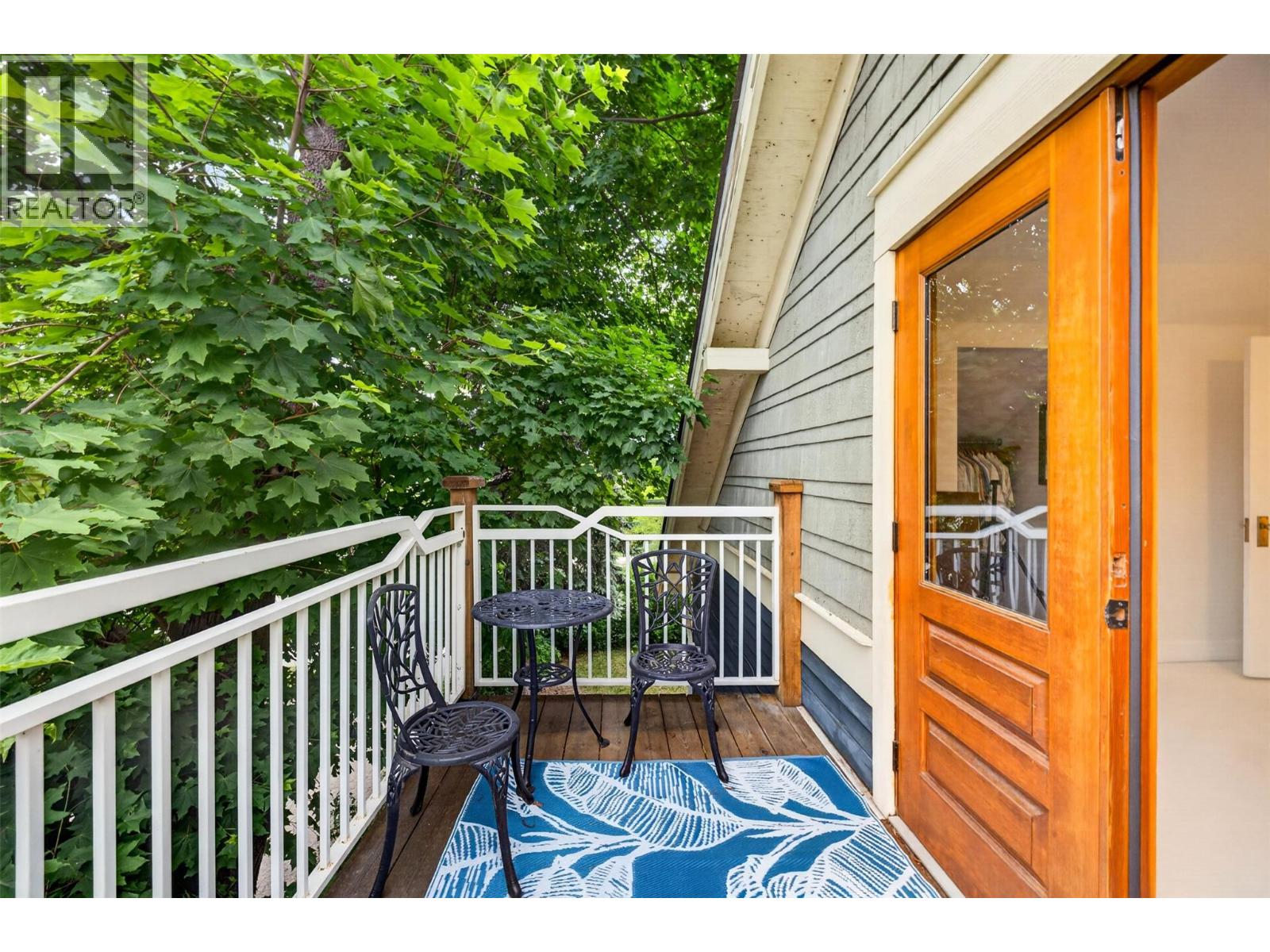 230 Shuswap Street SE - 49
