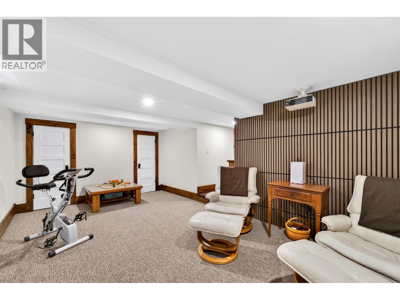 230 Shuswap Street SE - 53
