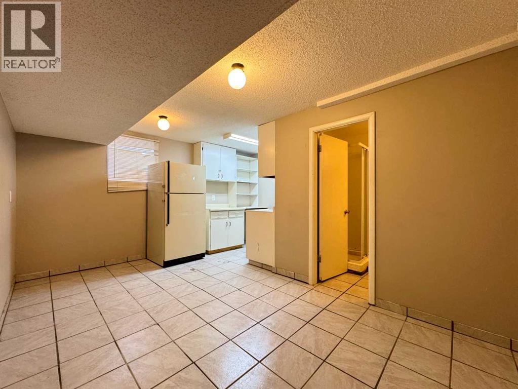 Second Kitchenette
