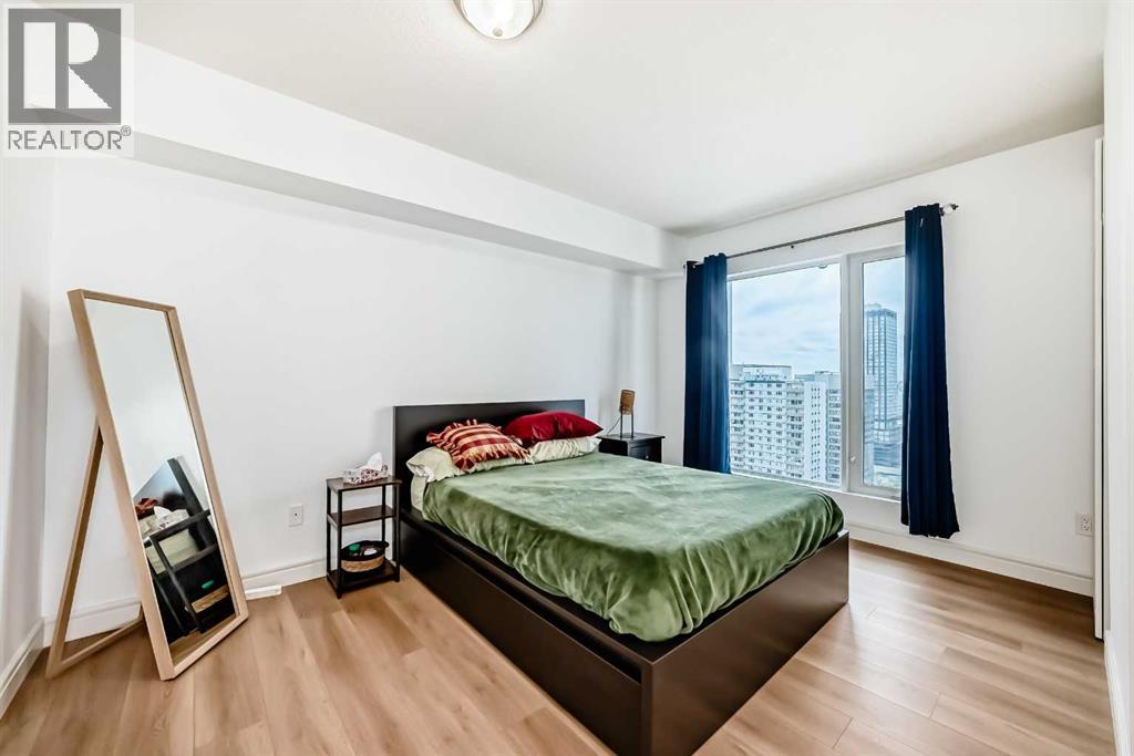 #2408 910 5 Avenue SW - 16