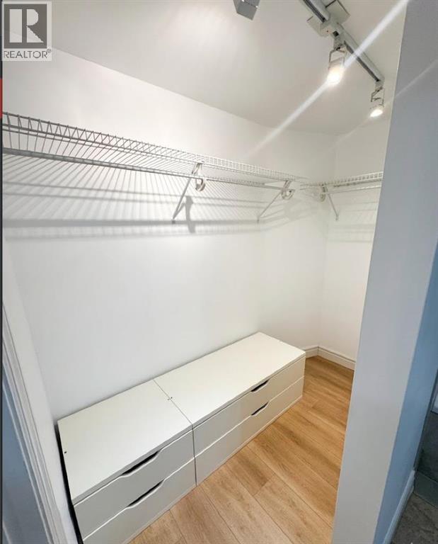 #2408 910 5 Avenue SW - 19