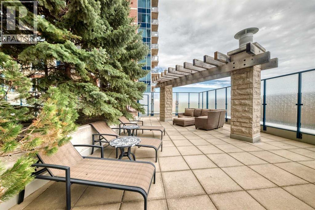 #2408 910 5 Avenue SW - 36