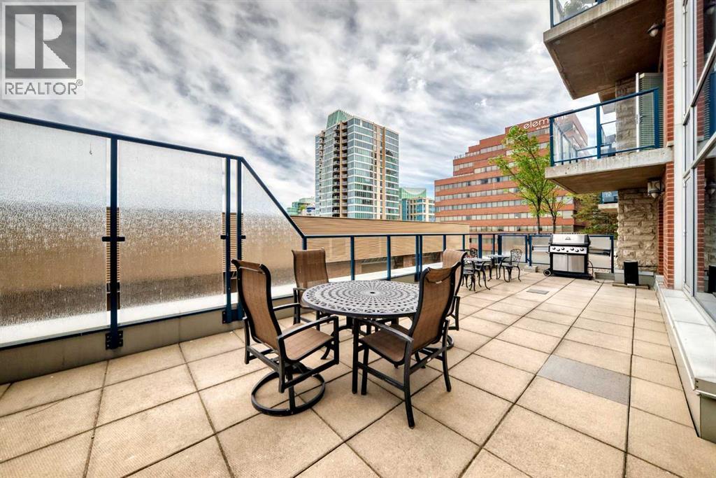 #2408 910 5 Avenue SW - 37