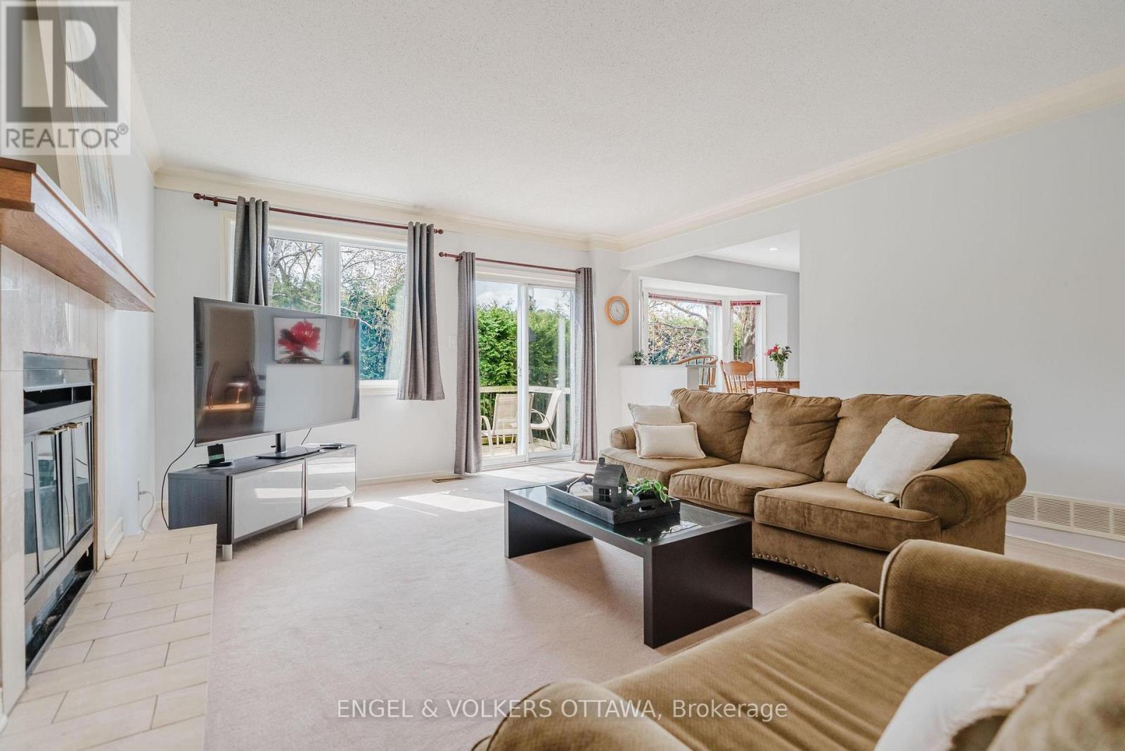 30 HUNTINGS END AVENUE - 13