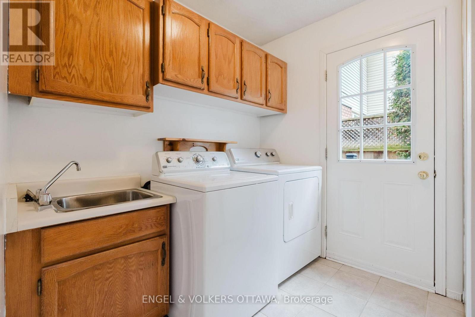 30 HUNTINGS END AVENUE - 17