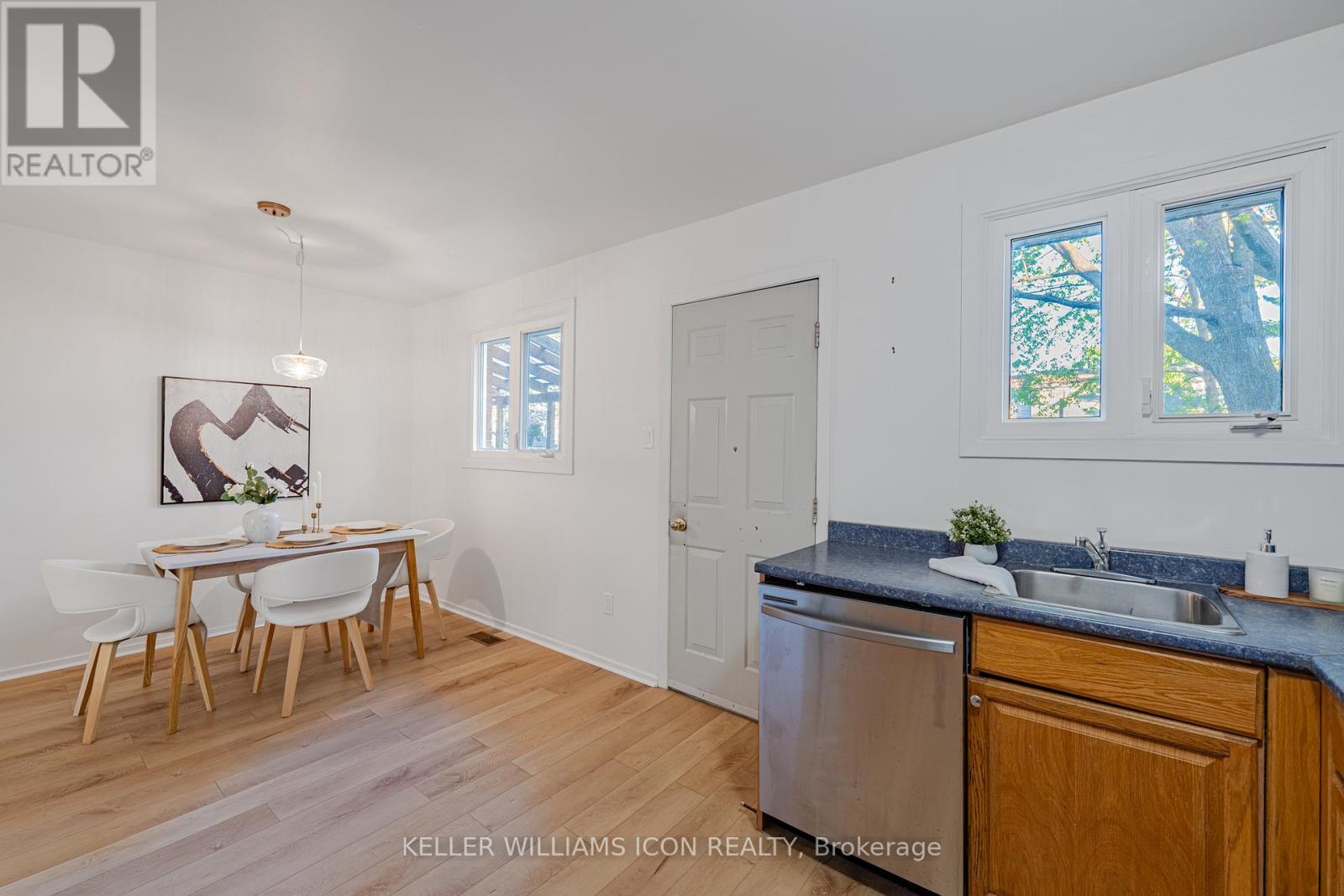 968 MEADOWLANDS DRIVE - 10