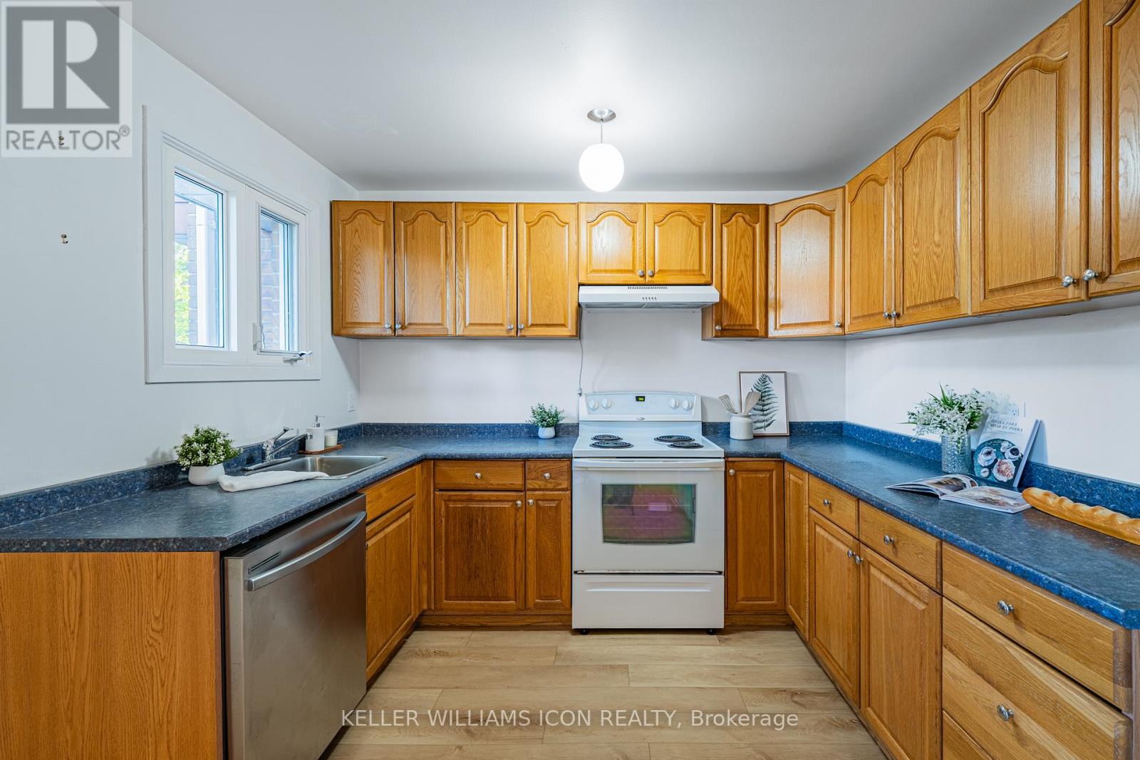 968 MEADOWLANDS DRIVE - 9