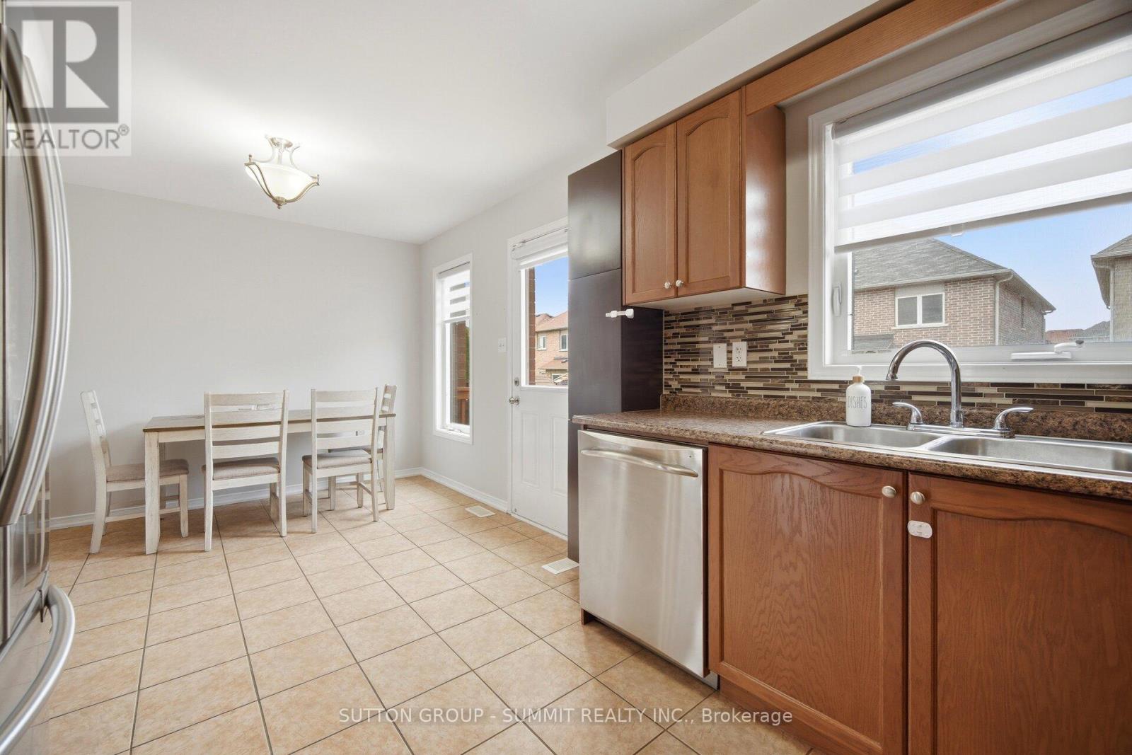 100 BURNSTOWN CIRCLE - 13