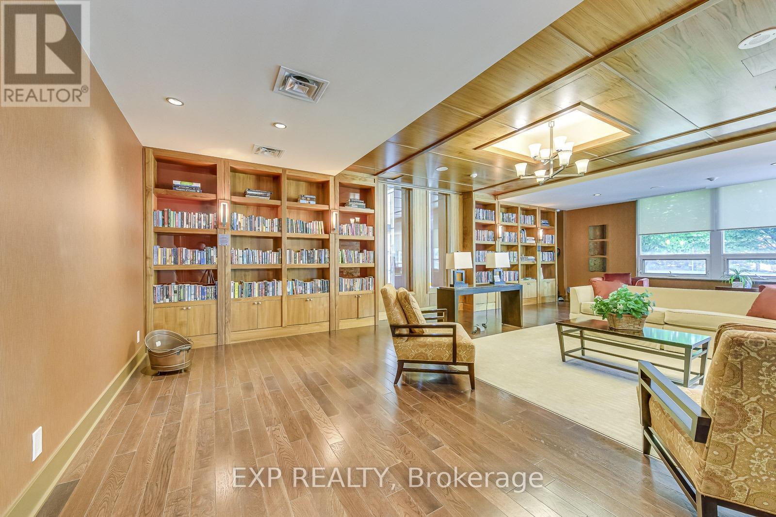 #905 1055 SOUTHDOWN ROAD - 29