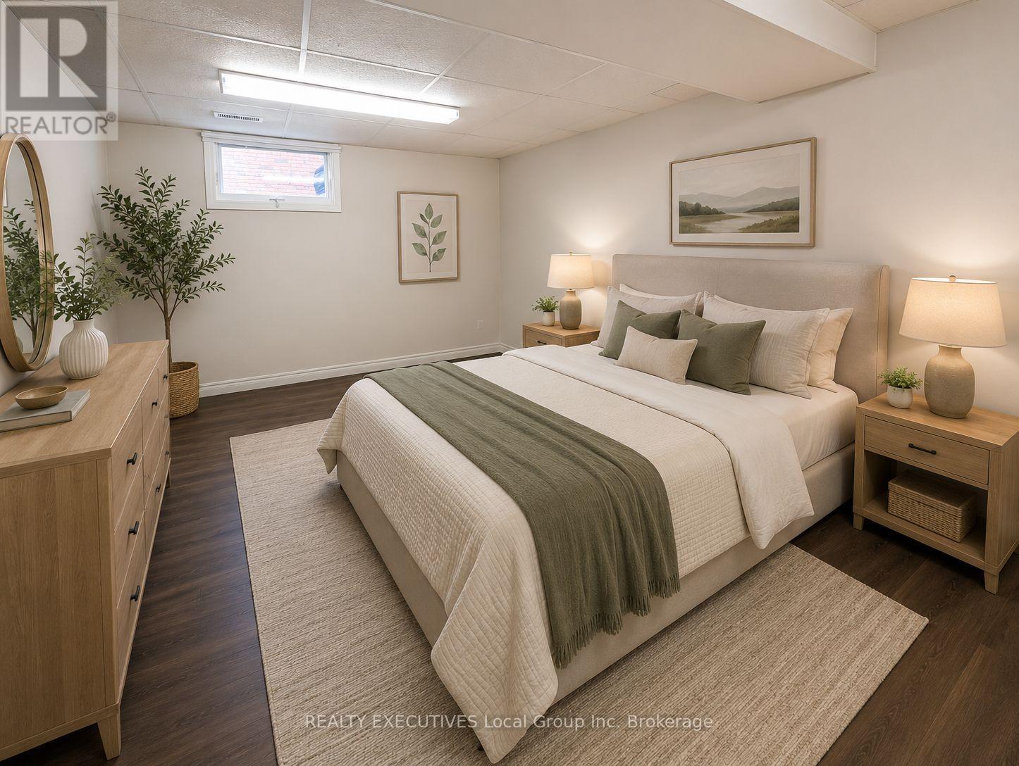 672 NORMAN AVENUE - 12