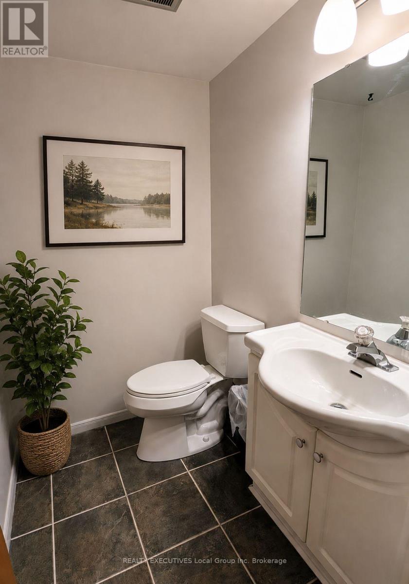 672 NORMAN AVENUE - 15