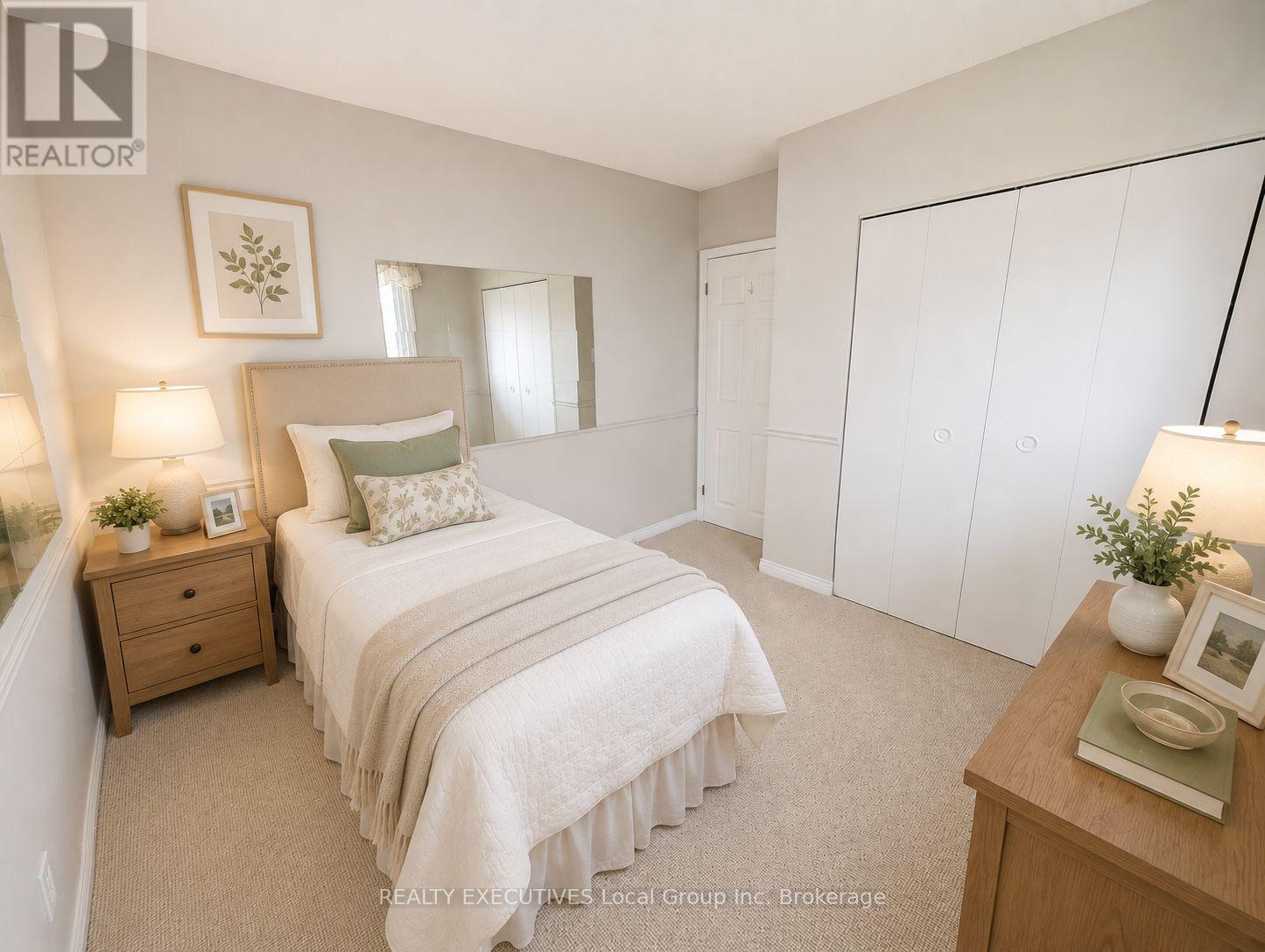 672 NORMAN AVENUE - 7