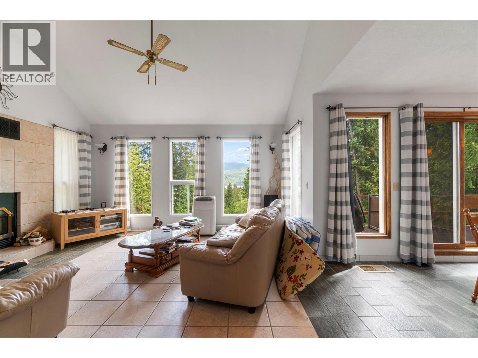 7256 Estate Drive - 16