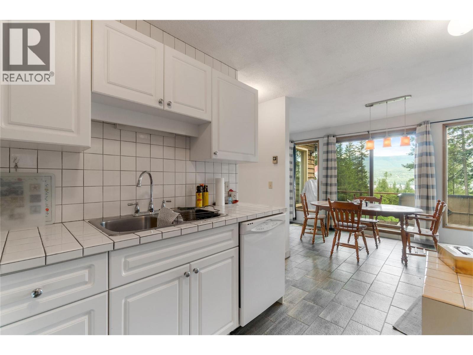 7256 Estate Drive - 7