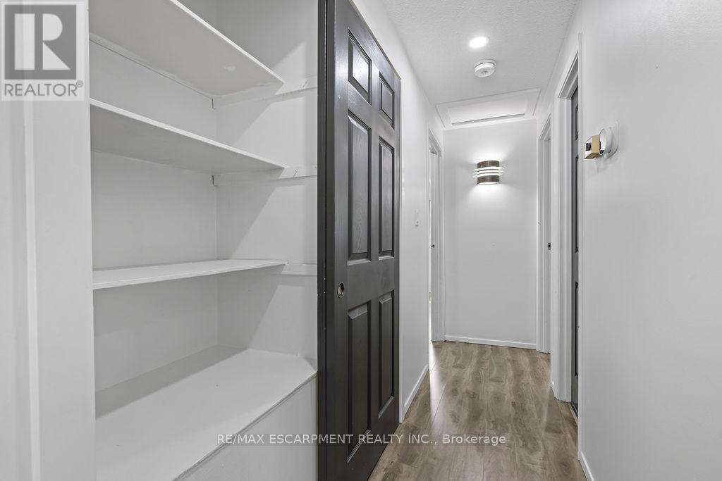 24 TARA CRESCENT - 24