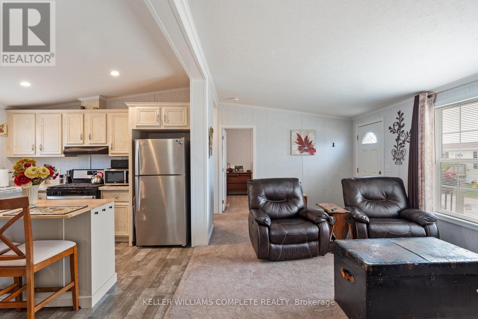22 COPPER BEECH DRIVE - 5