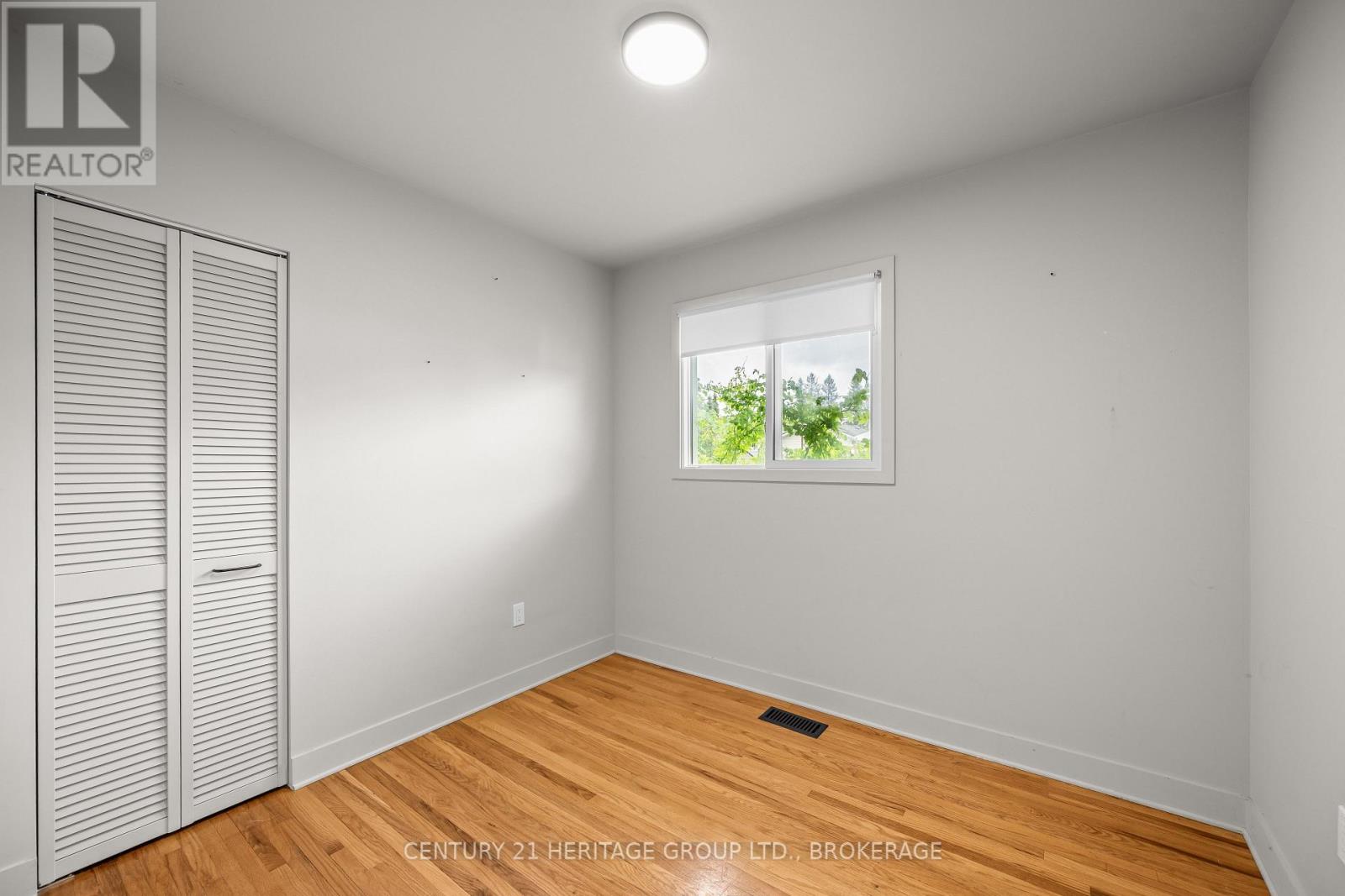 486 KIRKWOOD ROAD E - 19