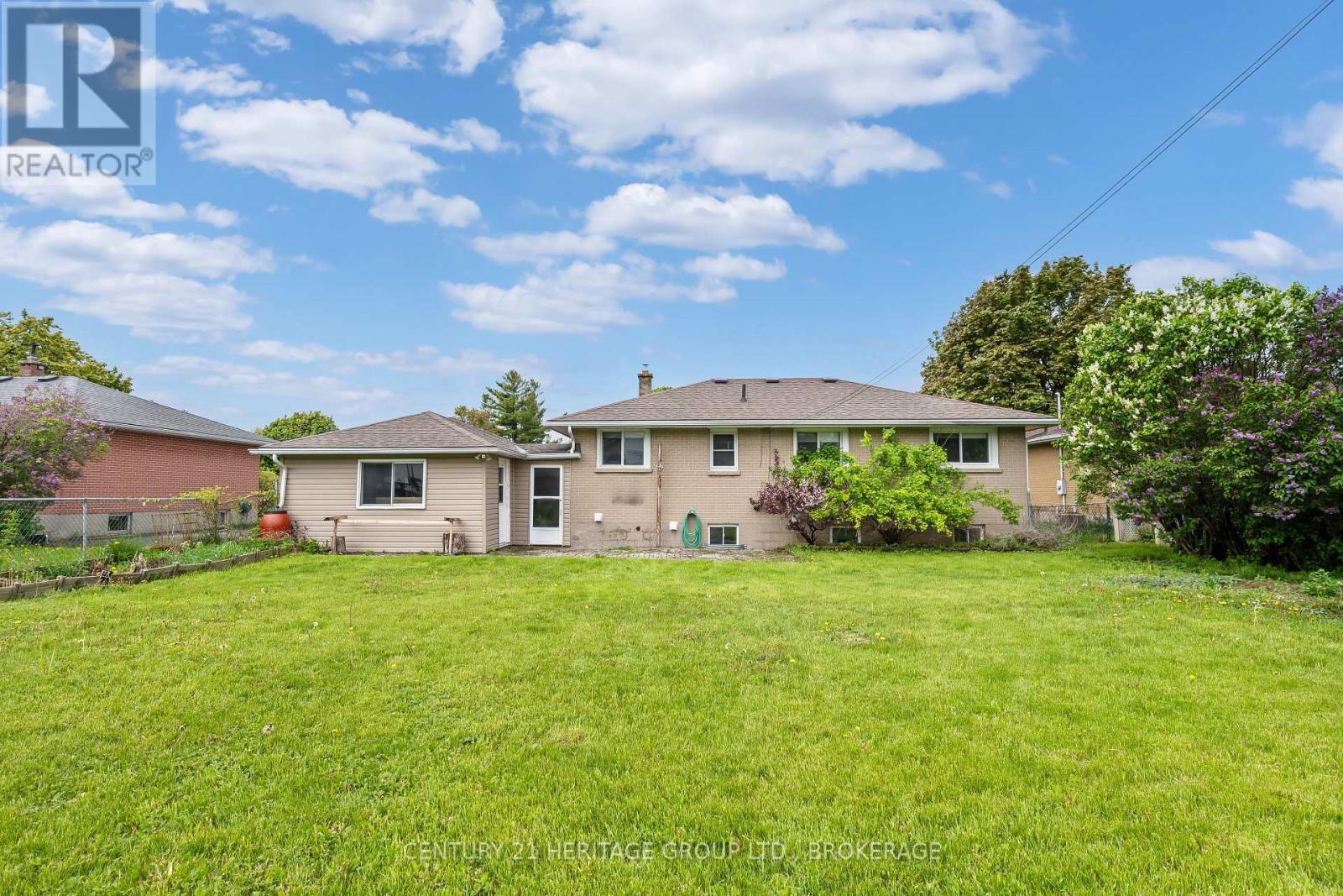 486 KIRKWOOD ROAD E - 5