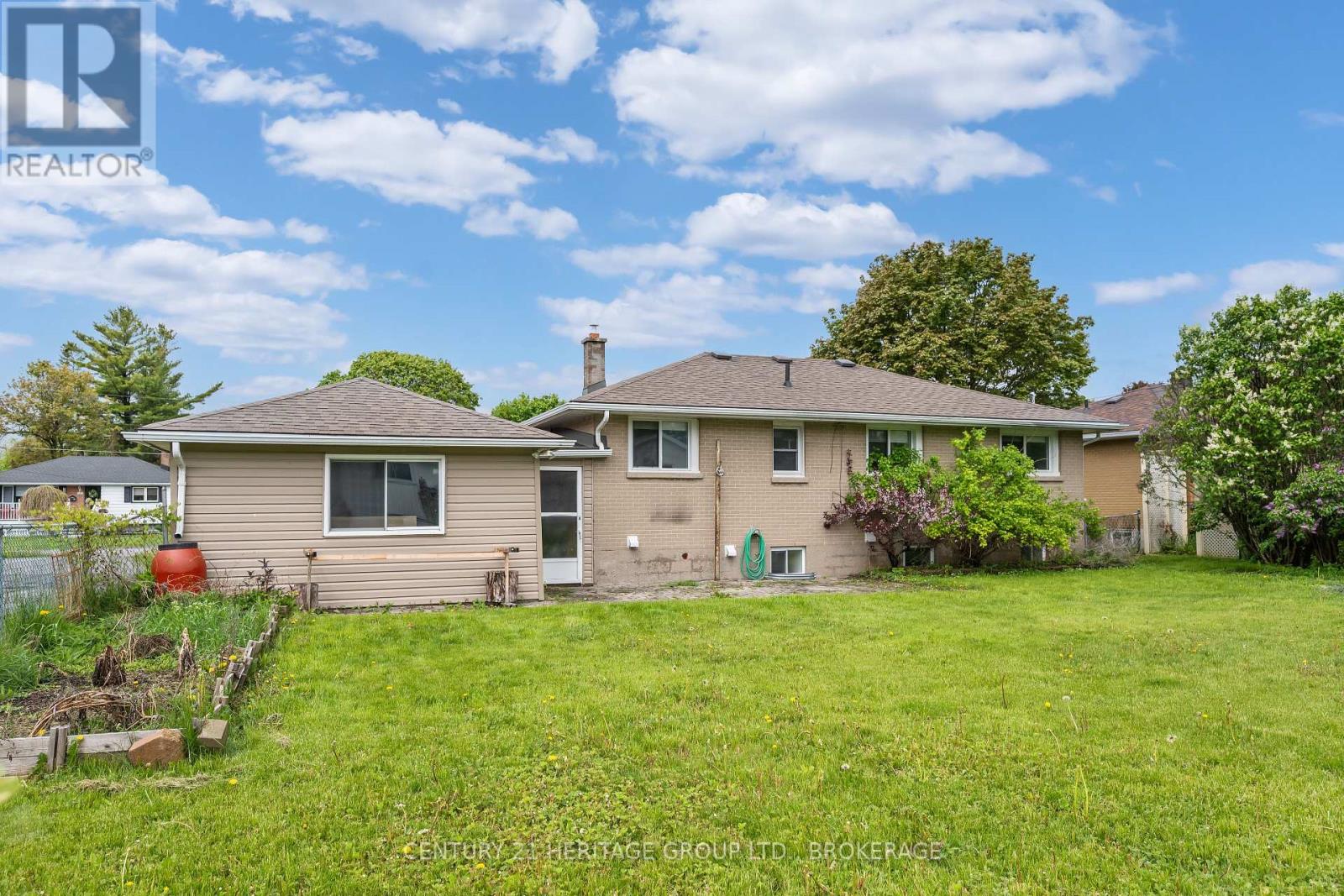 486 KIRKWOOD ROAD E - 6