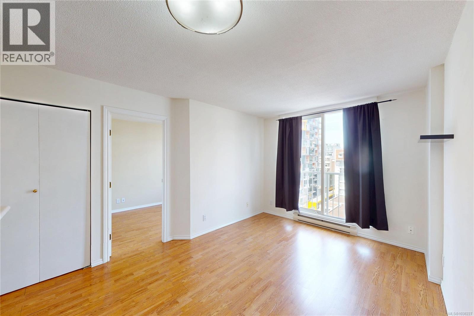 #703 835 View St - 11