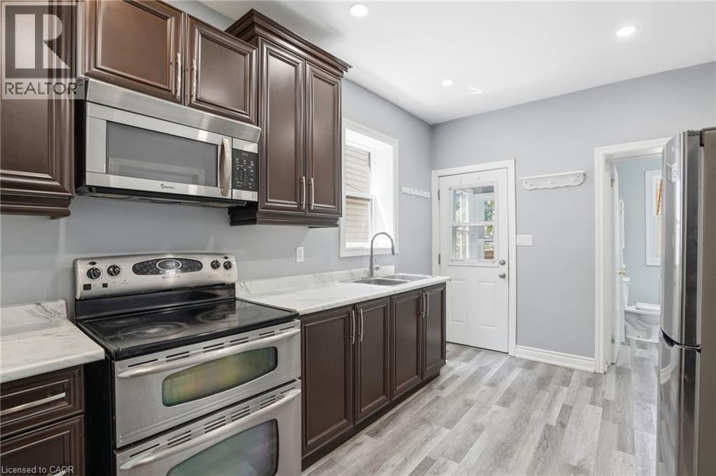 38 NORWAY Avenue - 10
