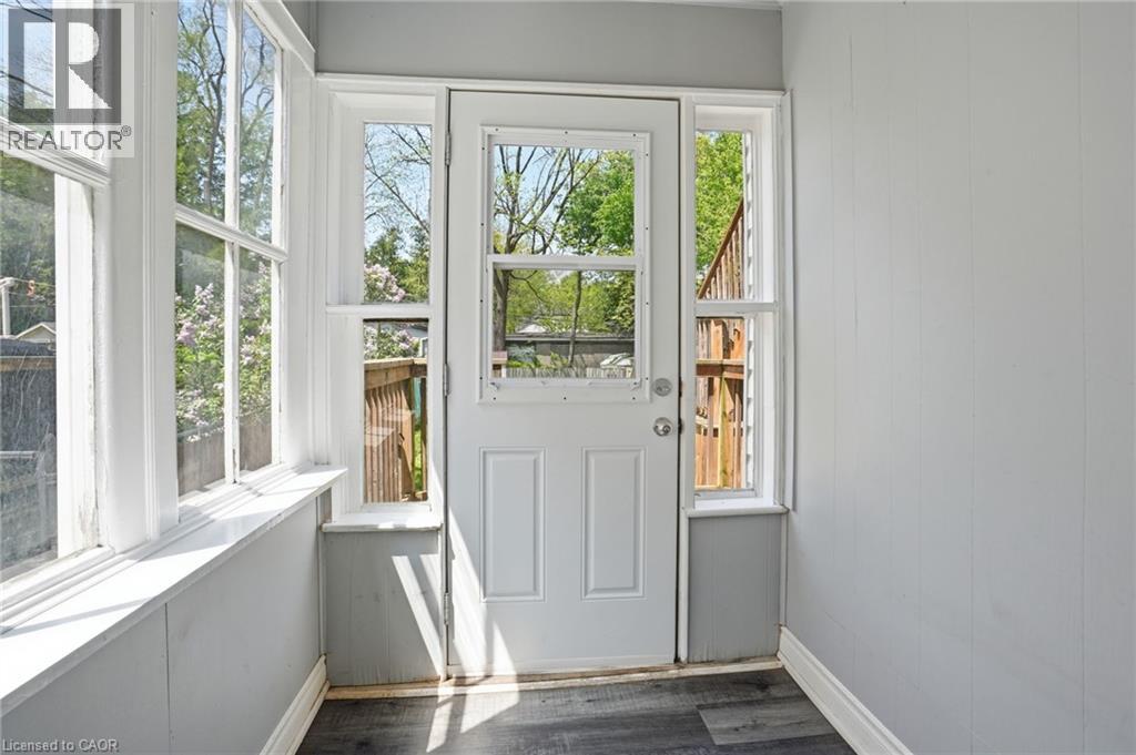 38 NORWAY Avenue - 32