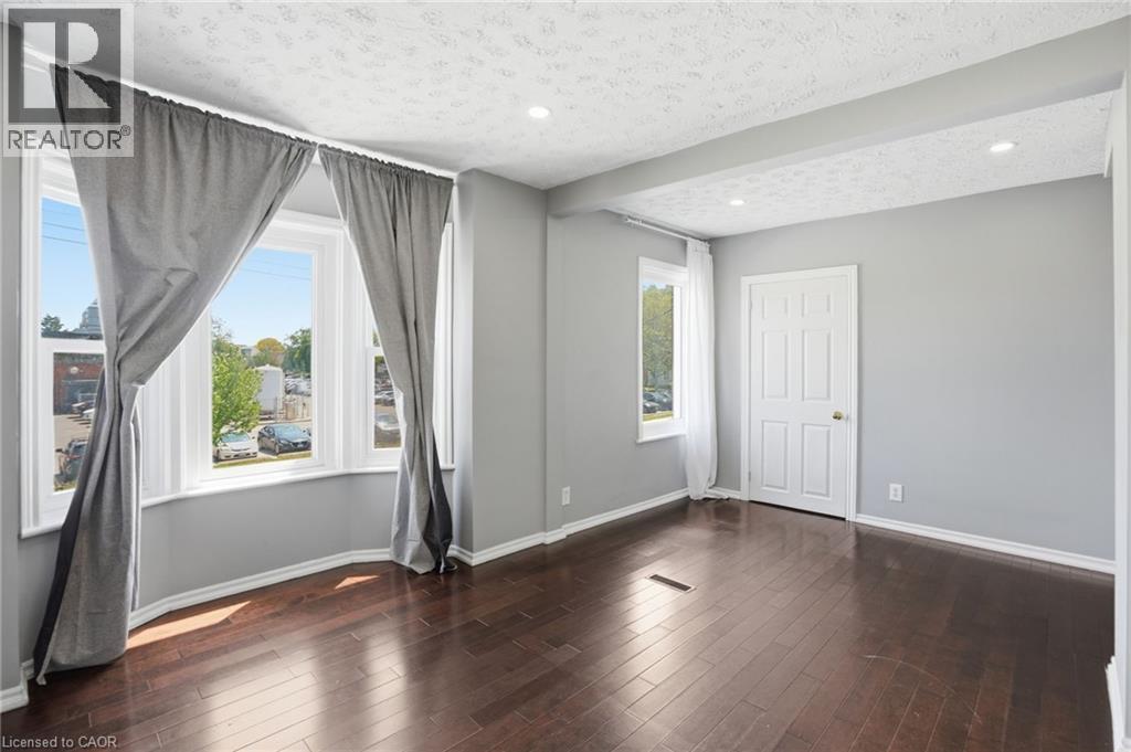 38 NORWAY Avenue - 29