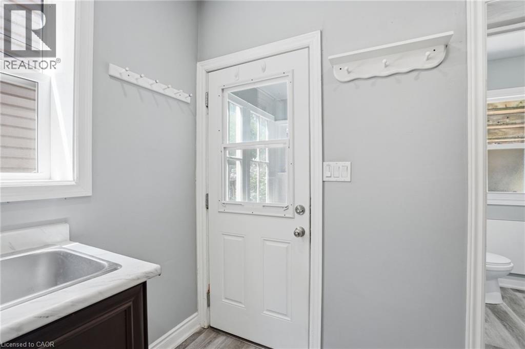 38 NORWAY Avenue - 31