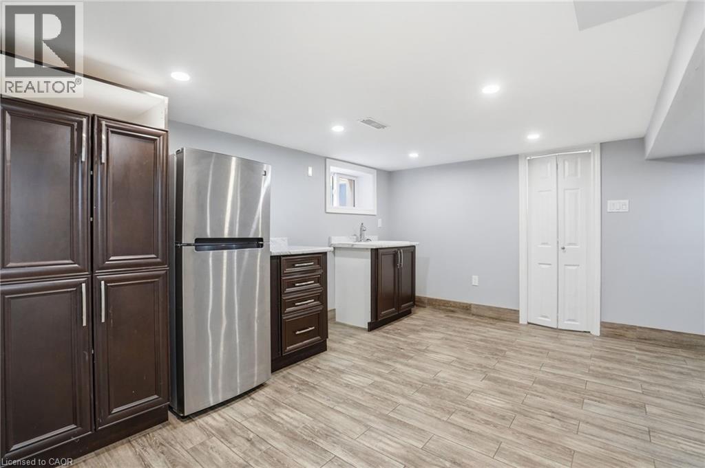 38 NORWAY Avenue - 35