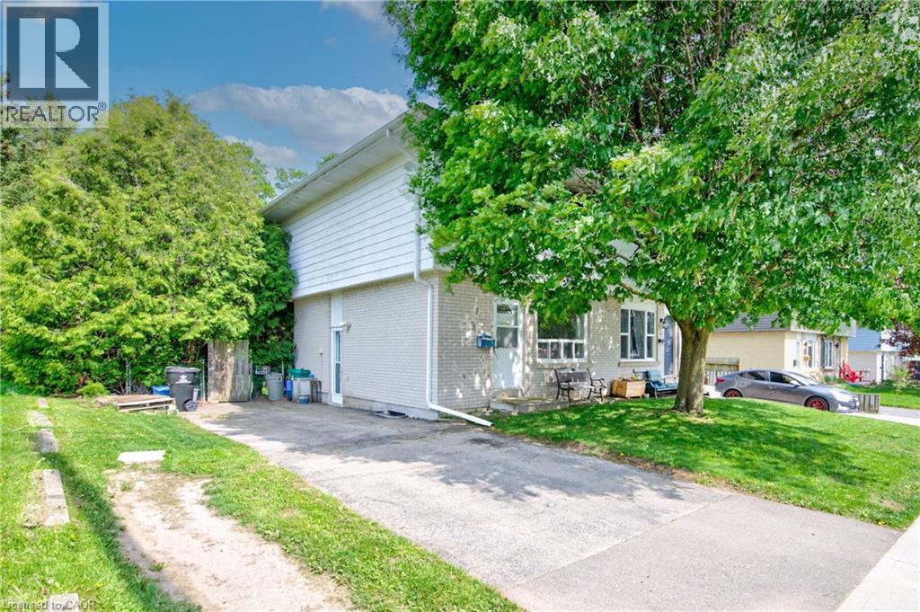 57 CLEMENS Avenue - 4