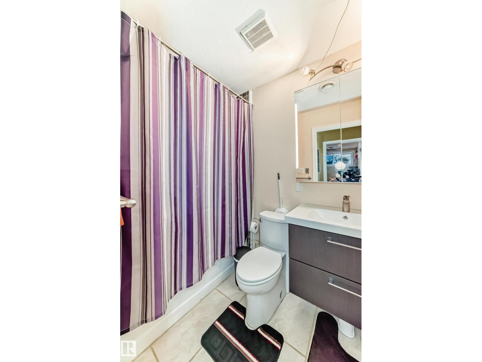 625 56 ST SW - 58